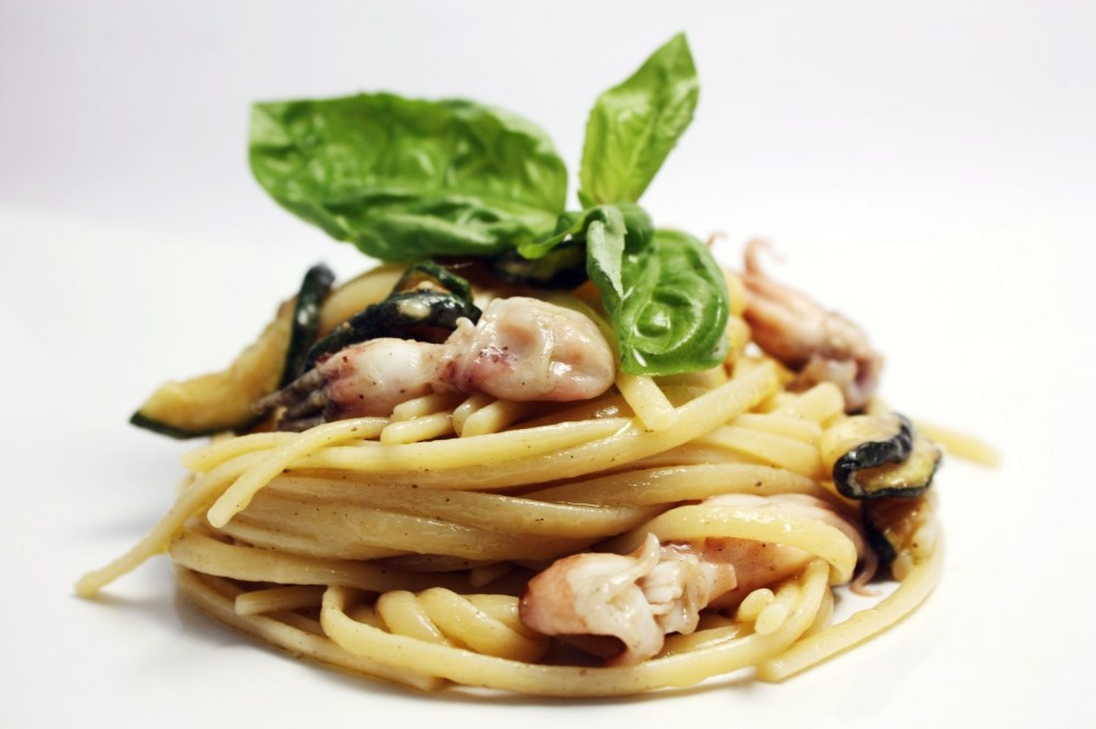 Linguine alla Nerano con moscardini