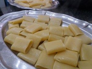 paccheri ripieni indorati e fritti al ragù napoletano 9