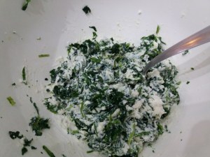 Cannelloni ripieni di ricotta e minestra maritata con besciamella alla zucca