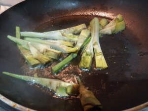 cous cous allo zafferano con caciofi e salmone 9
