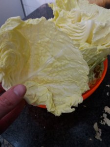 Fagottini di verza ripieni di polenta e feta greca