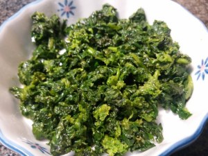 calamaro imbottito con friarielli provola e noci su polenta alla curcuma