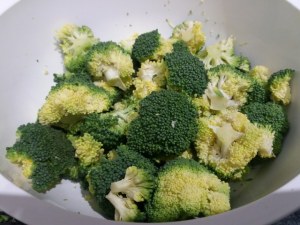 Fettuccine al limone con broccoli e stracciatella di bufala