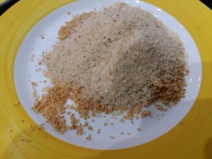 Trancio di pesce spada con friarielli e provola impanato alle nocciole su vellutata di patate e carciofi_14