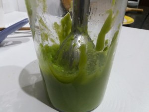 Bucatini lardiati con piselli pomodori secchi e mazzancolle