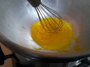 Costine di agnello con zabaione salato allo scotch whisky e patate duchessa bicolor