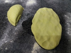 scialatielli ai piselli con vongole e fiori di zucca