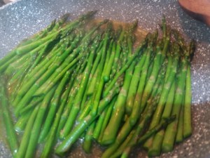 Fusilloni ai quattro formaggi con asparagi_2