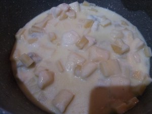 Fusilloni ai quattro formaggi con asparagi selvatici