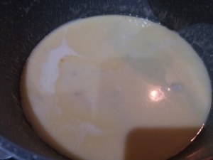 Fusilloni ai quattro formaggi con asparagi selvatici