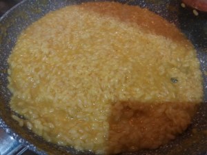 Risotto al curry con cozze