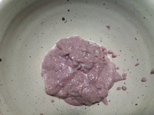 Tartara di baccala con panna acida alle olive nere su biscotto di pasta frolla al rosmarino