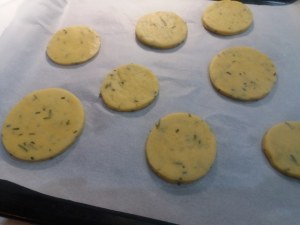 Tartara di baccala con panna acida alle olive nere su biscotto di pasta frolla al rosmarino_18