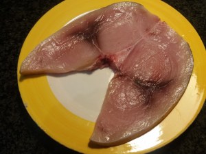 Scialatielli bicolore con pesce spada e peperoncini verdi