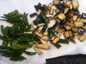 Orecchiette all ortolana con roquefort e crumble di pistacchio