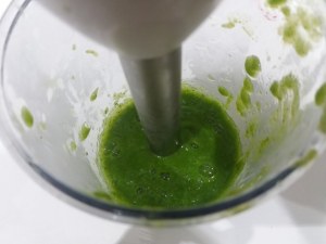 Scaloppina di orata al vino bianco su vellutata di patate e zucchine