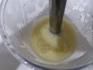 Scaloppina di orata al vino bianco su vellutata di patate e zucchine