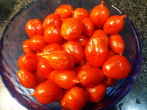 Paccheri con baccala pomodori del piennolo olive nere e cucunci