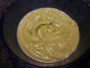 Spaghetti alla chitarra con broccolo romanesco pioppini speck e nocciole