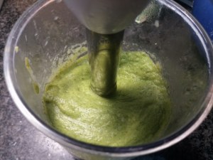 tortelli ripieni di patate e baccala con crema al burro e noci su vellutata di boccoli