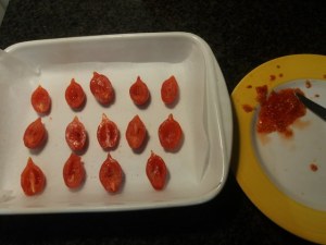 Paccheri ripieni di ricotta di bufala provola e pesce spada con pomodoro del piennolo