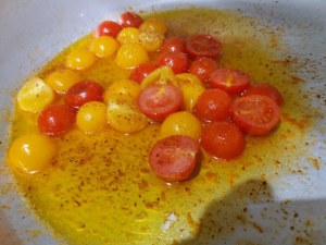 Gnocchi di patate con ciliegini rossi e gialli provolone del monaco e bottarga di tonno