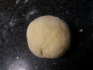 Gnocchi di patate con ciliegini rossi e gialli provolone del monaco e bottarga di tonno