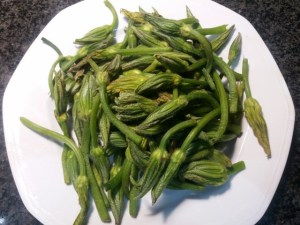 Spaghetti con ciurilli cozze e pomodorino giallo