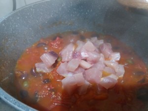 Linguine alla puttanesca con pesce spada