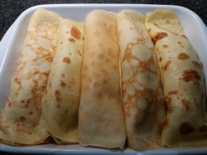 Crepes all'ortolana su fonduta di gorgonzola