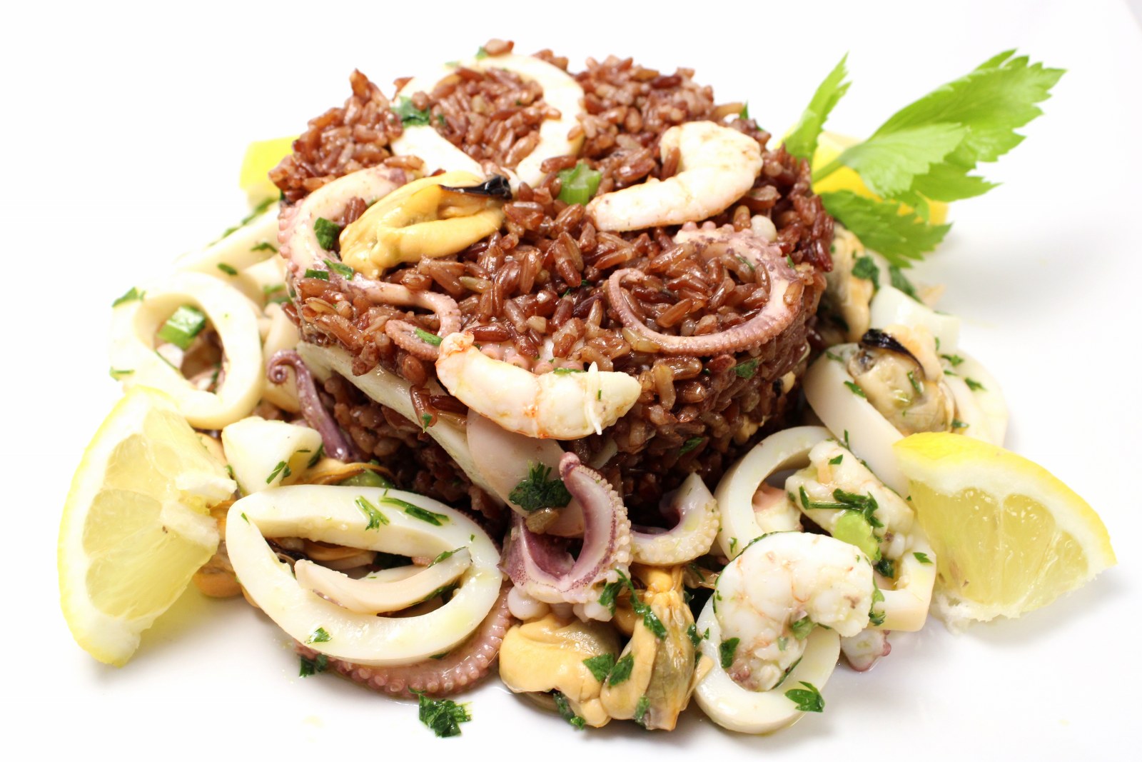 Riso rosso all'insalata di mare