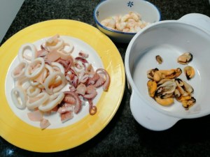 Riso rosso all'insalata di mare