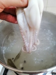 Riso rosso all'insalata di mare