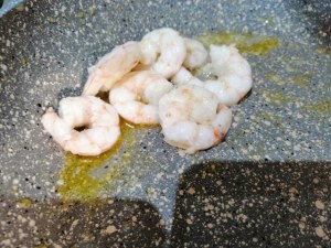 Riso rosso all'insalata di mare