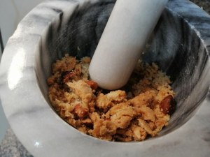 Spaghetti integrali con telline zucchine e tarallo sbriciolato