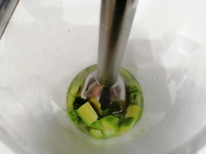 Spaghetti integrali con telline zucchine e tarallo sbriciolato