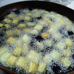 Totano imbottito alle melanzane su crema di burrata pugliese