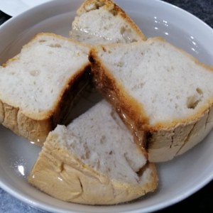 Totano imbottito alle melanzane su crema di burrata pugliese