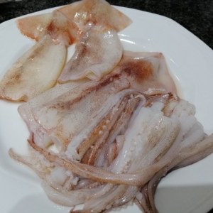 Totano imbottito alle melanzane su crema di burrata pugliese