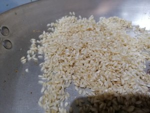 Risotto al gorgonzola con carciofi noci e guanciale croccante