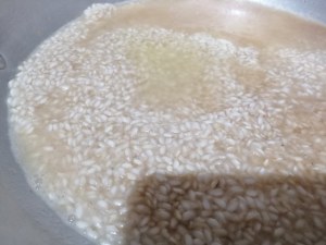 Risotto al gorgonzola con carciofi noci e guanciale croccante