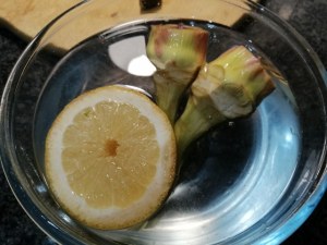 Risotto al gorgonzola con carciofi noci e guanciale croccante