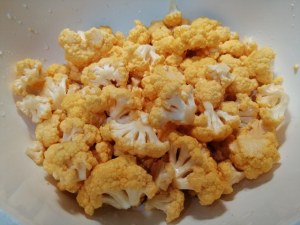Paccheri ripieni di baccala e patate con crema di cavolfiore giallo