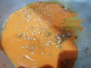 Gnocchi con crema di zucca filetti di acciughe olive schiacciate finocchietto e bottarga di tonno