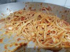 Linguine con pesto di pomodori secchi mazzancolle e menta
