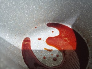 Polpette alla nocciola e riduzione di vino passito su crema di burrata allo zafferano