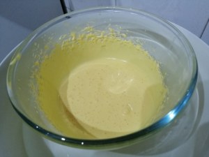 Gnudi di ricotta e spinaci su zabaione salato con pepe rosa