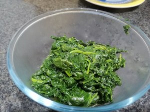 Gnudi di ricotta e spinaci su zabaione salato con pepe rosa