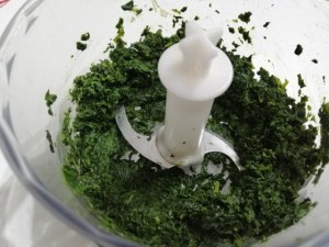 Gnudi di ricotta e spinaci su zabaione salato con pepe rosa