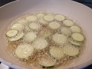 Burger di polpo con zucchine alla scapece burrata pugliese limone e menta